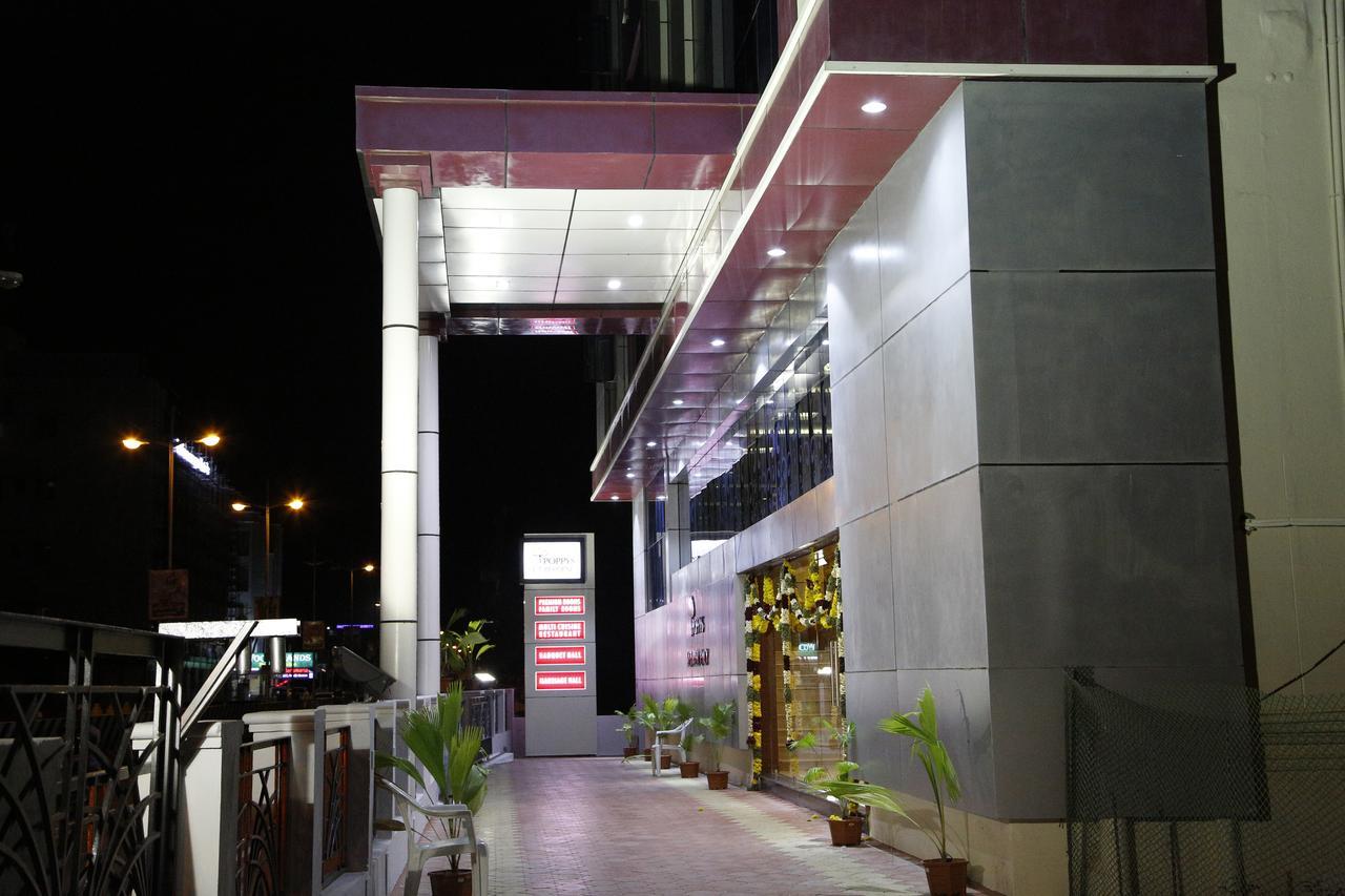 Poppys S.E.T Residency Hotel Kumbakonam Exterior photo