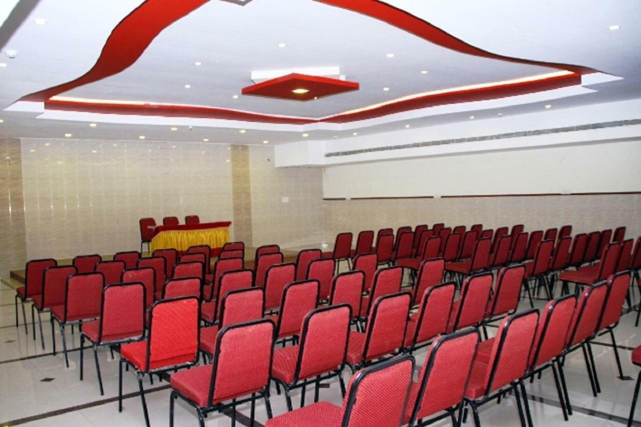 Poppys S.E.T Residency Hotel Kumbakonam Exterior photo